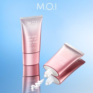 Kem Chống Nắng Nâng Tông Tự Nhiên M.O.I